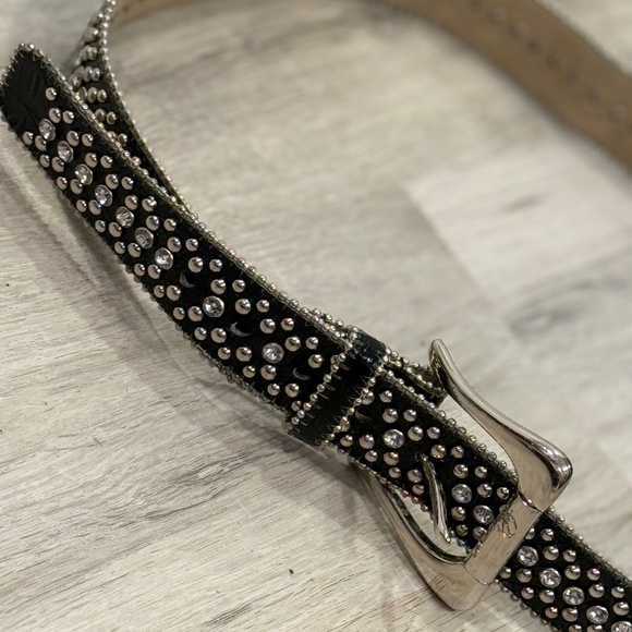 Vintage Guess Black Synthetic Leather Rhinestone Belt XL main image 5